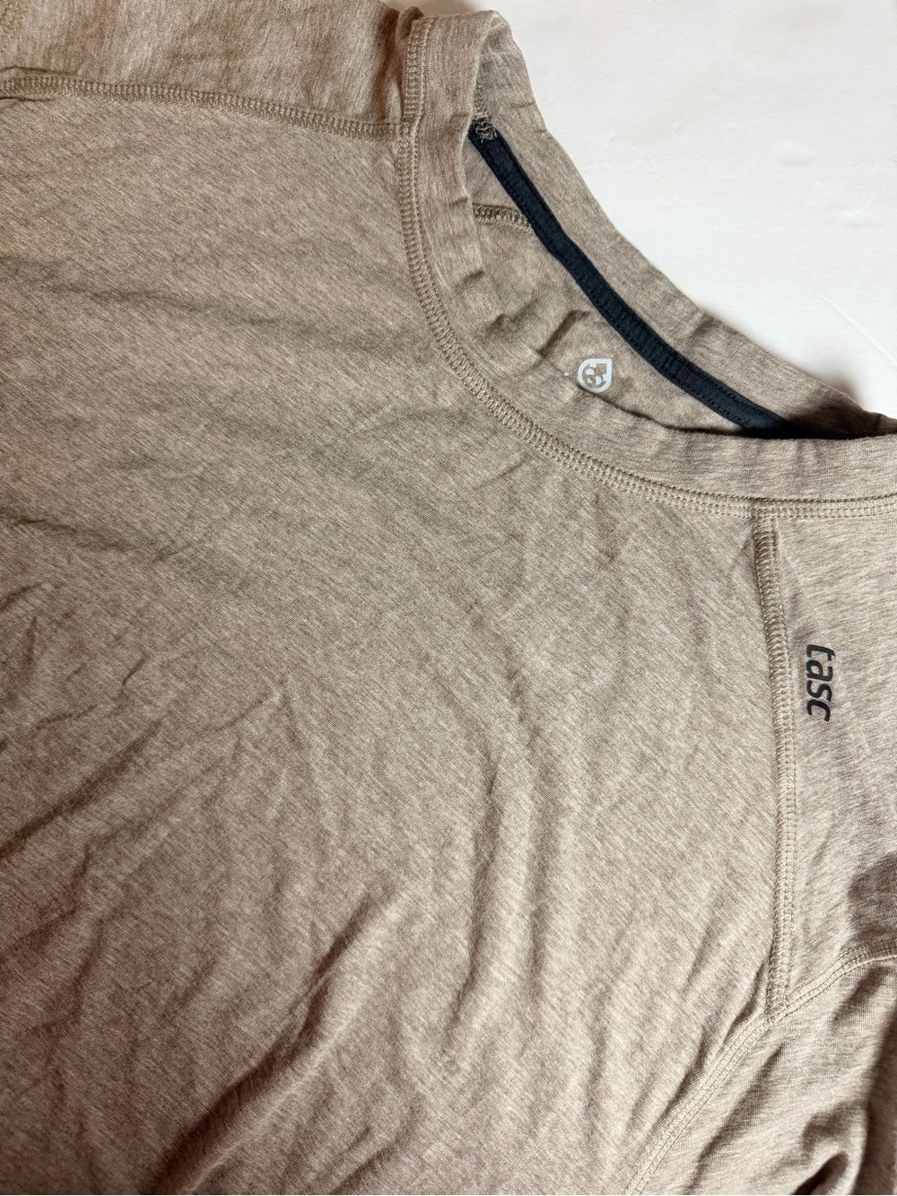 Tasc Performance Mens Carrollton Fitness T-Shirt XL Light Brown Bamboo Cotton